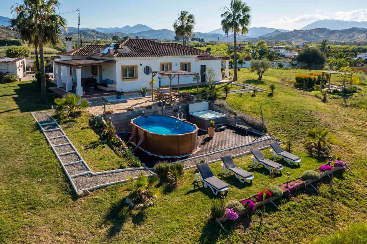 Bed and Breakfast Casa De Los Suenos Coín Exterior foto